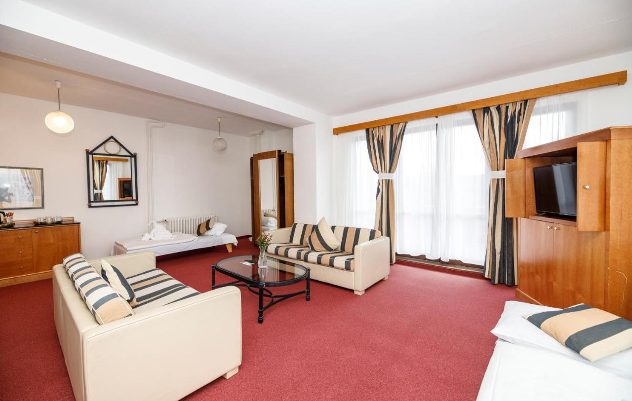Fontana Lipno Hotel Černá v Pošumaví Екстериор снимка
