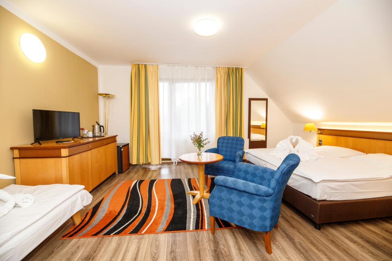 Fontana Lipno Hotel Černá v Pošumaví Екстериор снимка