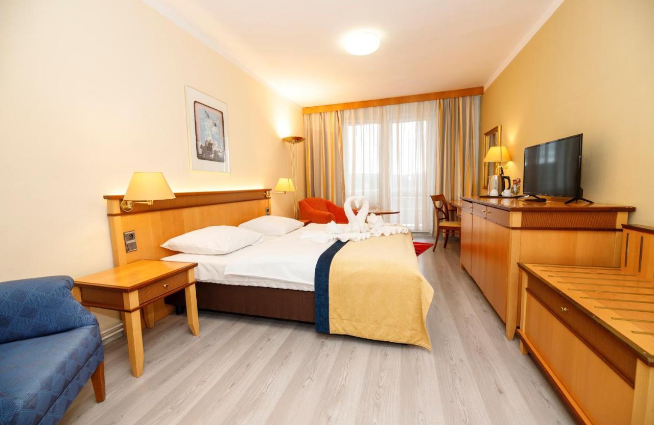 Fontana Lipno Hotel Černá v Pošumaví Екстериор снимка